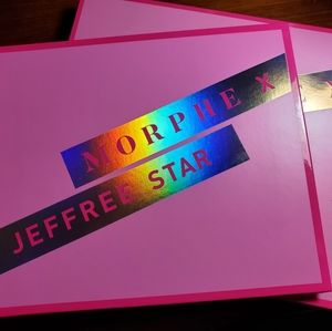 SOLD!! Morphe X Jeffree Star Artistry BNIB